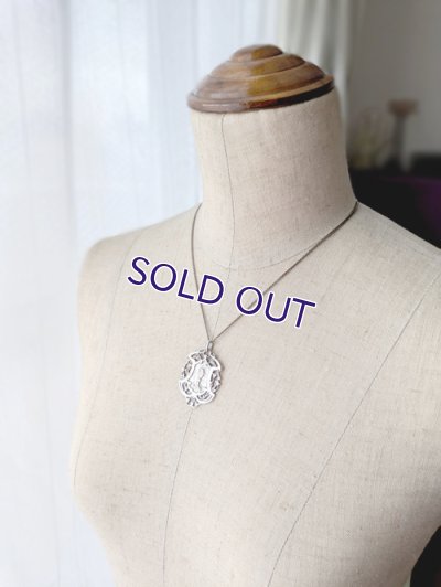 画像8: ヤドリギのシルバーメダイ