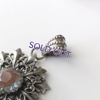 画像9: サフィレットのフルールドリスペンダント