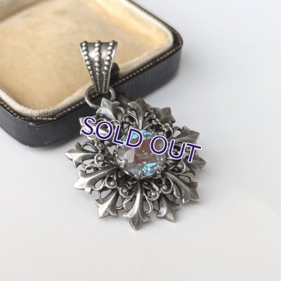 画像4: サフィレットのフルールドリスペンダント