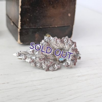 画像7: 銀製 サフィレットのリーフブローチ