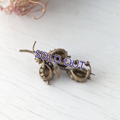 画像7: 蛍光アイリスガラスの花のブローチ