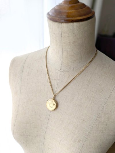 画像11: FIX ガーランド飾りのゴールドロケットペンダント