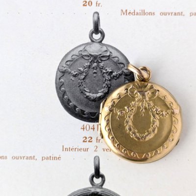 画像9: FIX ガーランド飾りのゴールドロケットペンダント