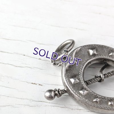 画像7: ホースシューと鞭のシルバーペンダント