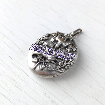 画像4: ハンティングのロケットペンダント