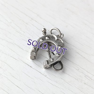 画像4: ホースシューと鞭のシルバーペンダント
