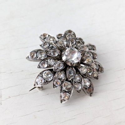 画像11: 銀製ペーストガラスの大きなフワラーブローチ