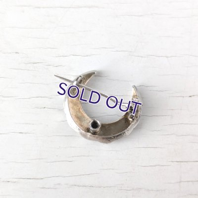 画像4: 銀製 クリアガラスの小さな三日月ブローチ