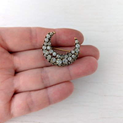 画像11: クリアガラスのクラスター三日月ブローチ