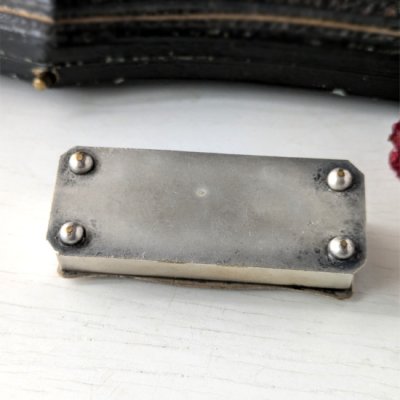 画像9: NDと百合の紋章 小さな切手ケース