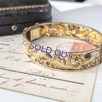画像3: ロカイユ装飾のゴールドバングル