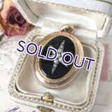 パールの星のモーニングロケットペンダント