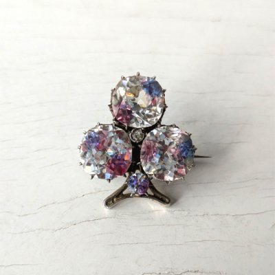 画像2: 初期アイリスガラスのクローバーブローチ