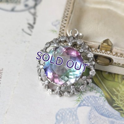 画像3: 大粒アイリスガラスの透かし細工ペンダント