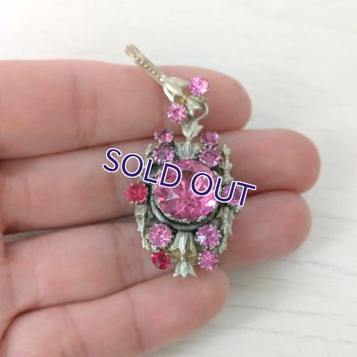 画像9: ピンクガラスのクロケットペンダント