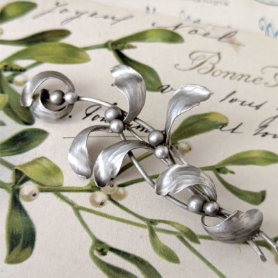 画像2: ヤドリギの立体シルバーブローチ