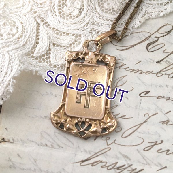 画像2: FIX「F」アールヌーボーゴールドペンダント (2)