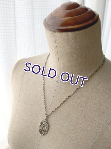 画像11: モノグラムのシルバーペンダント (11)