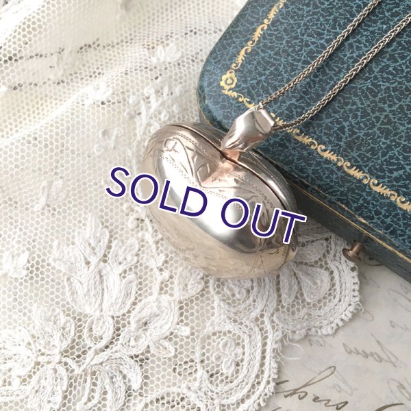 画像4: 大きなハートのシルバーロケットペンダント (4)