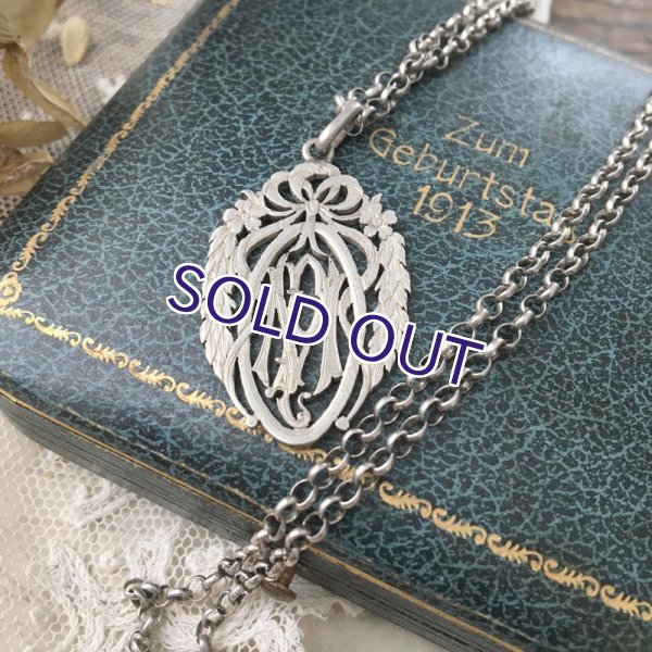 画像8: モノグラムのシルバーペンダント (8)