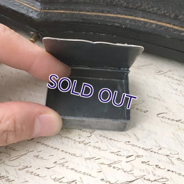 画像8: NDとフルールドリスのマッチケース（格子柄） (8)