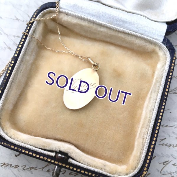 画像4: 金18 小さな花の彫金ペンダント (4)