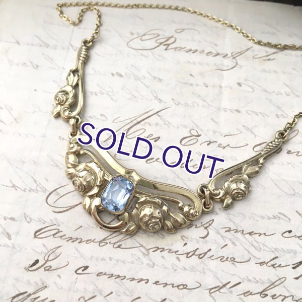 画像3: ブルーガラスとバラのゴールドネックレス (3)