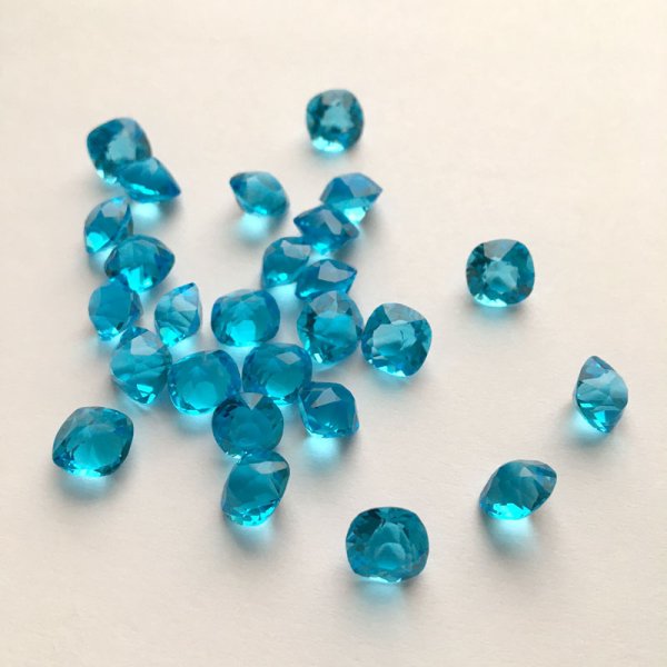 画像5: アンティークブルーガラスストーン クッション 薄色 約7.1〜7.5mm (5)