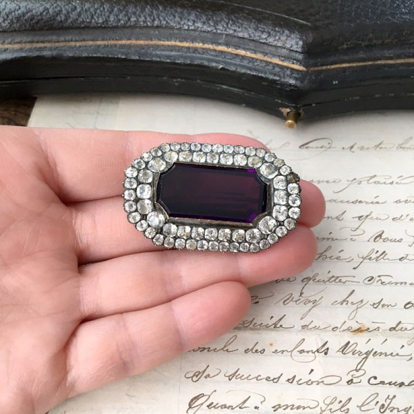 画像11: ブラックドット ペーストガラスのブローチ (11)