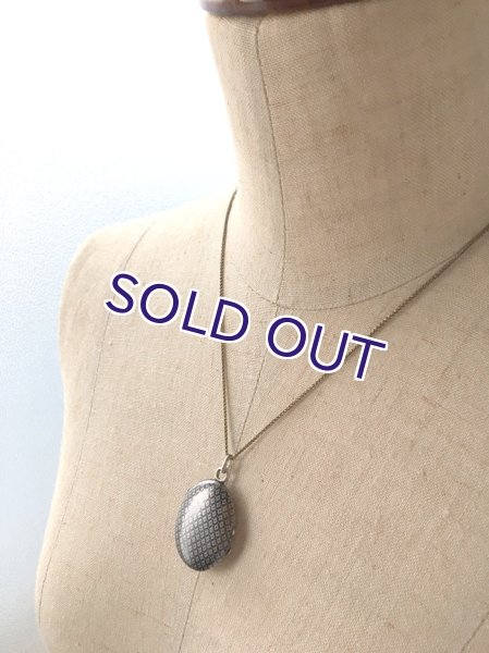 画像12: 銀製ニエロ細工のロケットペンダント (12)