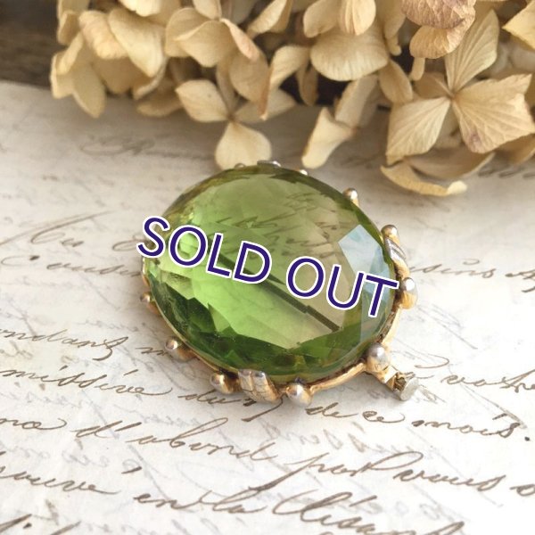 画像4: 大きなグリーンガラスのオーバルブローチ (4)