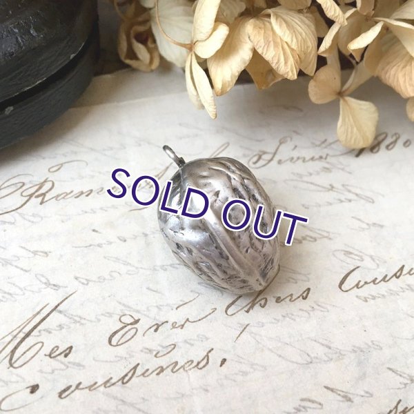画像3: 胡桃のシルバーチャーム (3)