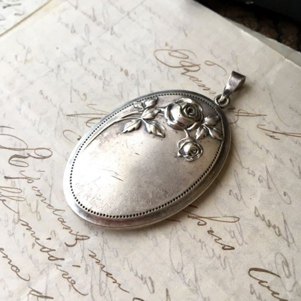 画像3: バラのジャーマンシルバーペンダント (3)