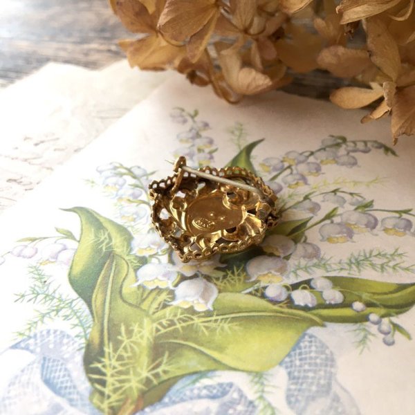 画像5: パールとアカンサス文様のゴールドブローチ (5)