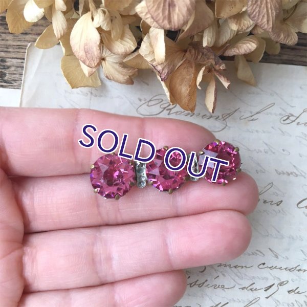 画像8: ピンクガラスの三連ブローチ (8)