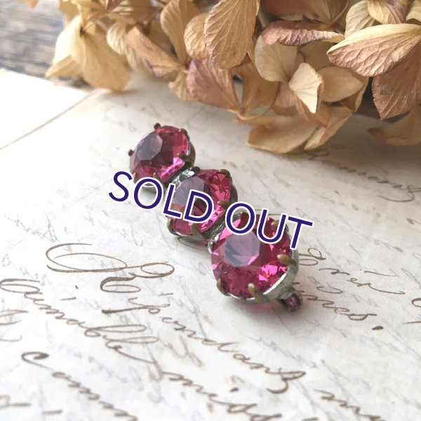 画像4: ピンクガラスの三連ブローチ (4)