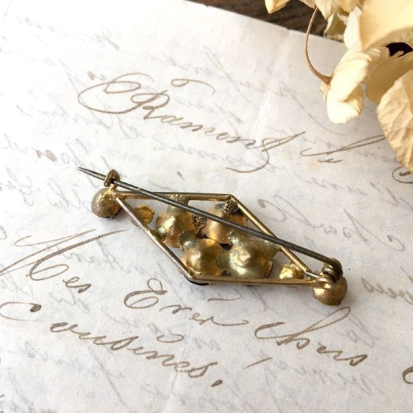 画像6: アメジストガラスのダイヤ型ブローチ (6)