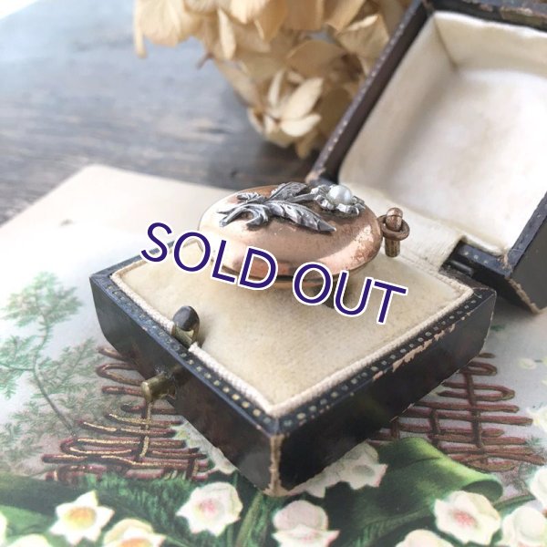 画像5: パールの花のゴールドロケットペンダント (5)