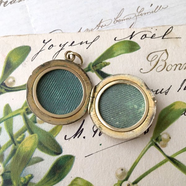 画像4: ORIA ヤドリギのゴールドロケットペンダント (4)