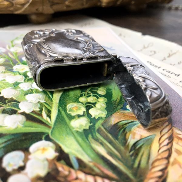 画像8: ロカイユ文様のマッチケース (8)