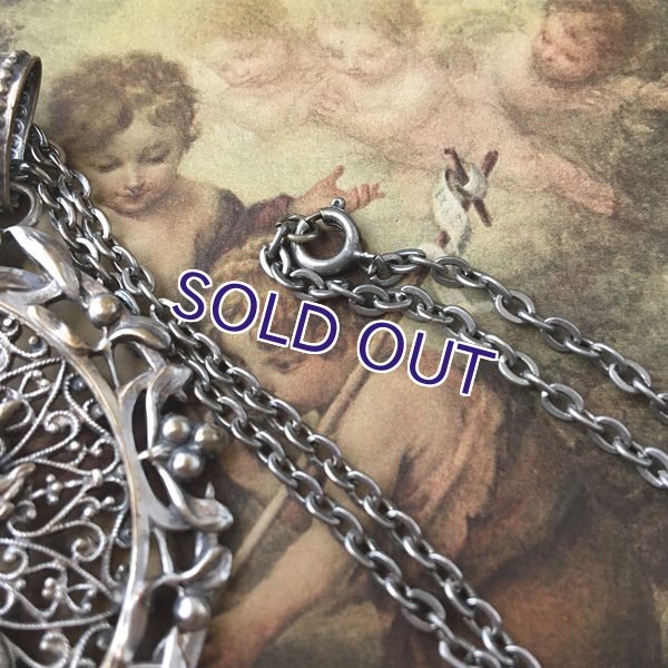 画像8: サラマンダー紋章とヤドリギの大きなペンダント (8)