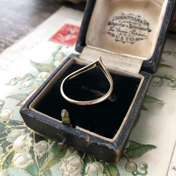 画像6: スピネルのV字ラインゴールドリング (6)