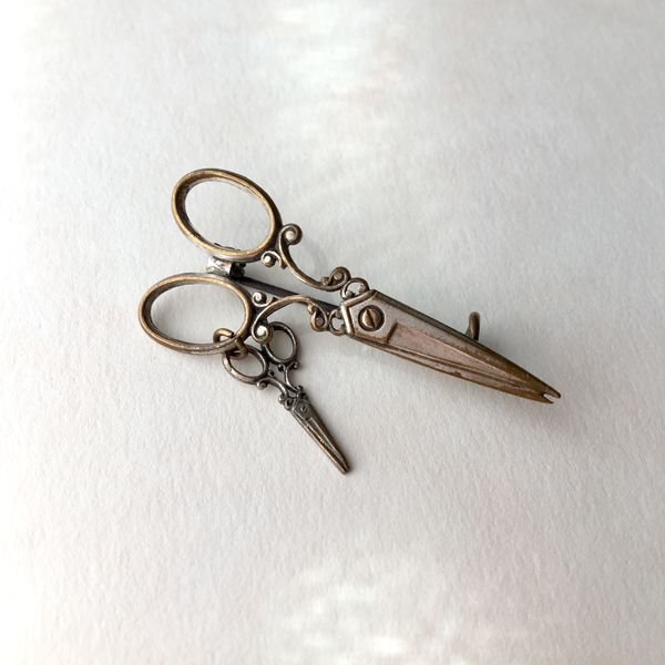 画像2: ミニチュアシザーのブローチ (2)