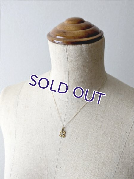 画像10: 小さな花のゴールドペンダント (10)