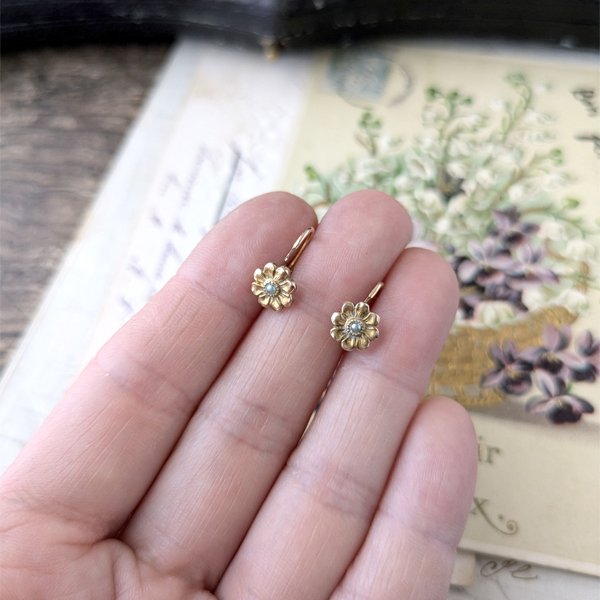 画像11: FIX 小さな花とパールのゴールドピアス (11)