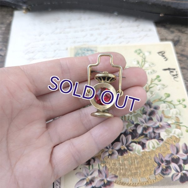 画像11: 赤ガラスのランタンブローチ (11)