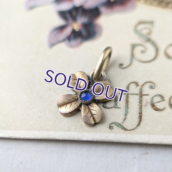 画像4: 小さな花のゴールドペンダント (4)