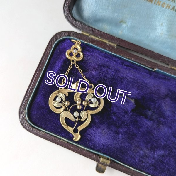 画像2: 18金 ヤドリギとパールのアールヌーヴォーゴールドペンダント（訳あり） (2)