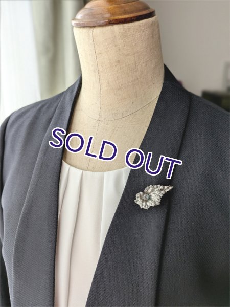 画像13: 銀製 サフィレットのリーフブローチ (13)