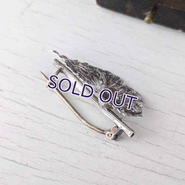 画像8: 銀製 サフィレットのリーフブローチ (8)